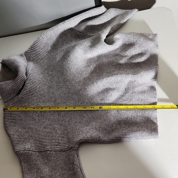 Forever 21 Sweater Womens Turtleneck Balloon Sleeves Ribbed Crop Medium Gray - Picture 6 of 12